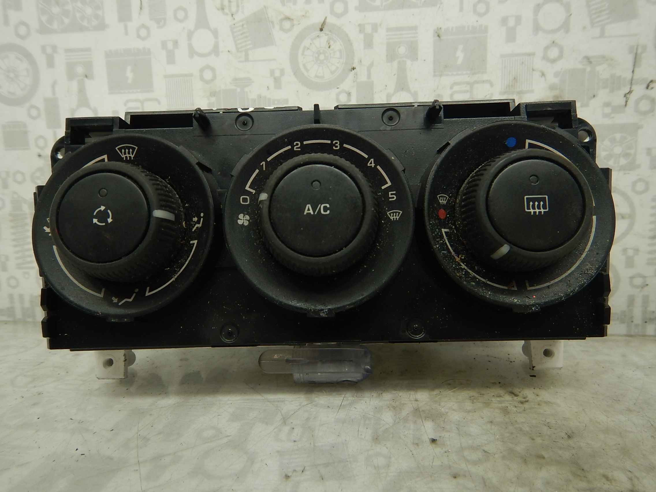 Блок управления климат-контроля Peugeot 308 (2007-2015)